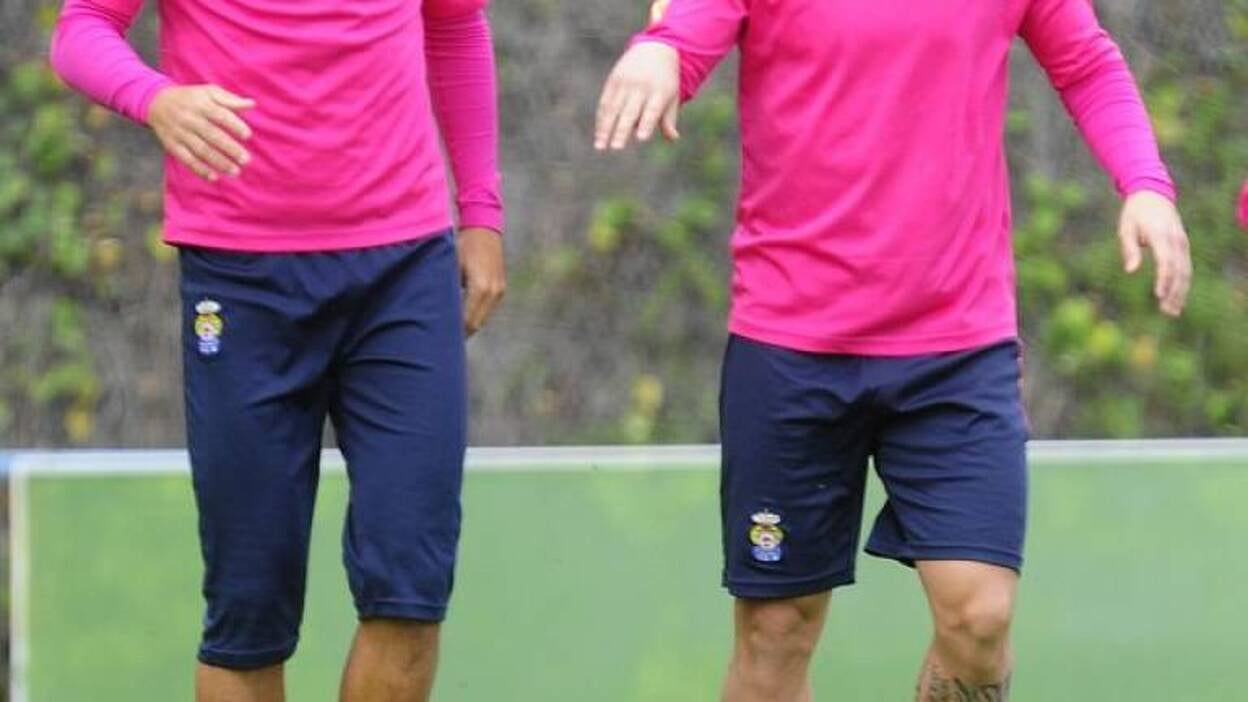 Hernán no llega y Ángel acelera