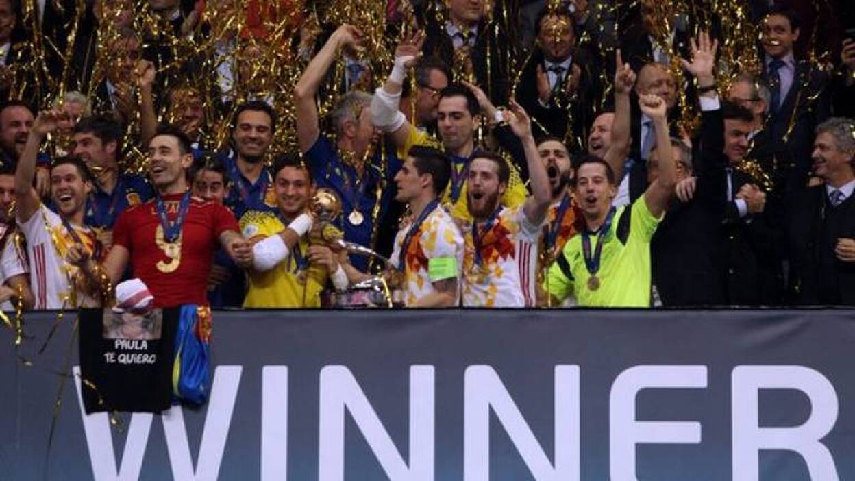 España recupera la corona y suma su séptimo título