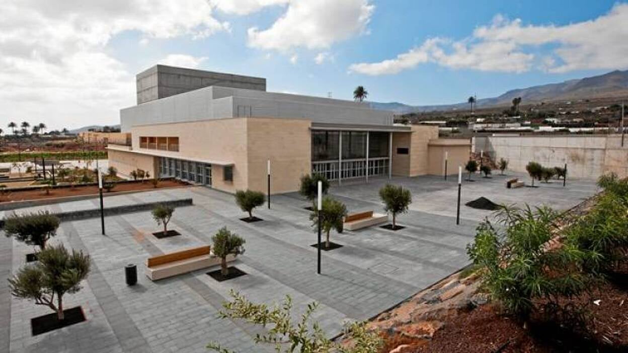 El Gobierno debe abonar 1,7 millones del auditorio a Agüimes