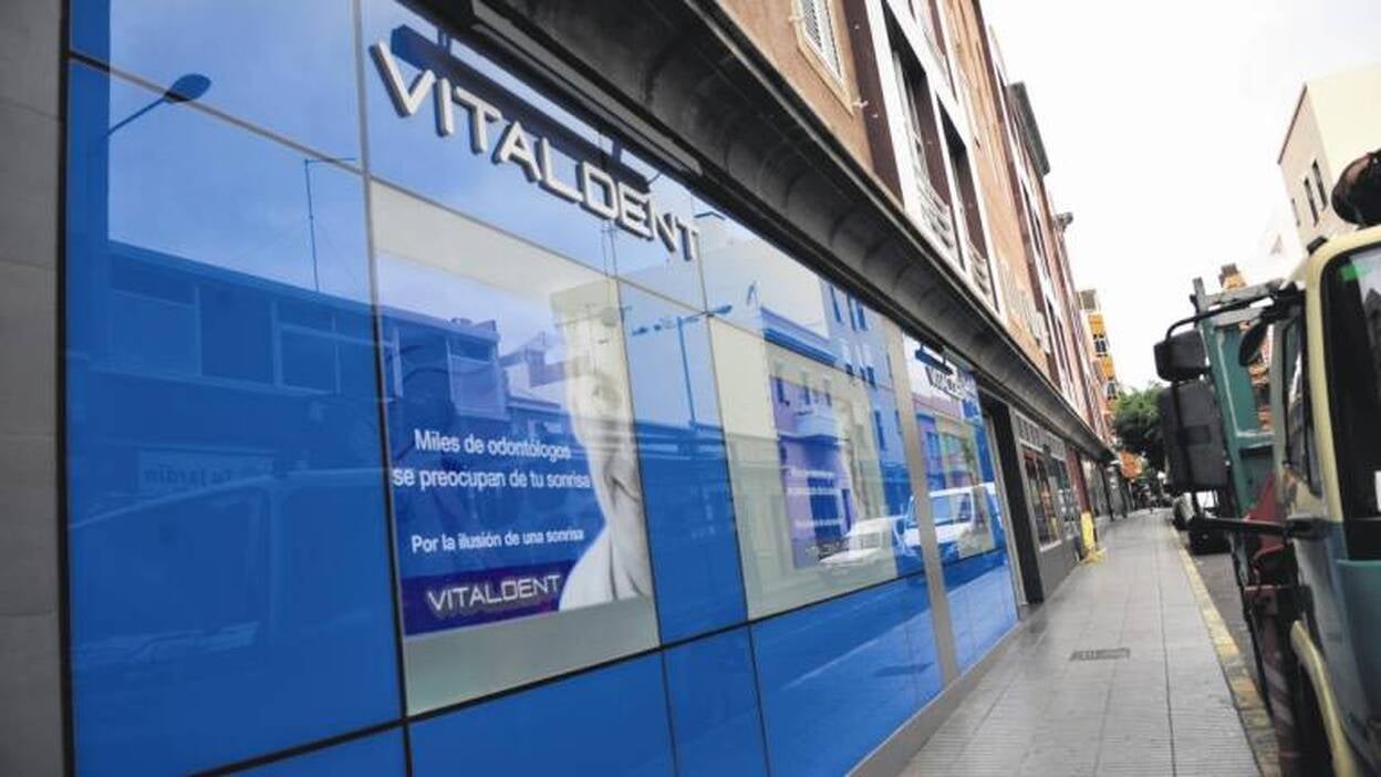 Vitaldent dice que no dejará "a nadie tirado en la calle"