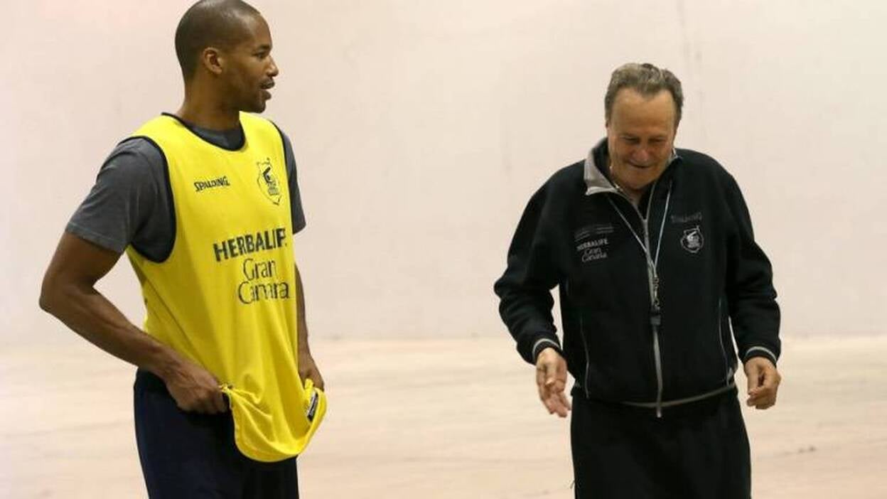 Reneses: «Las canchas fuertes son muy buenas para los dos equipos»