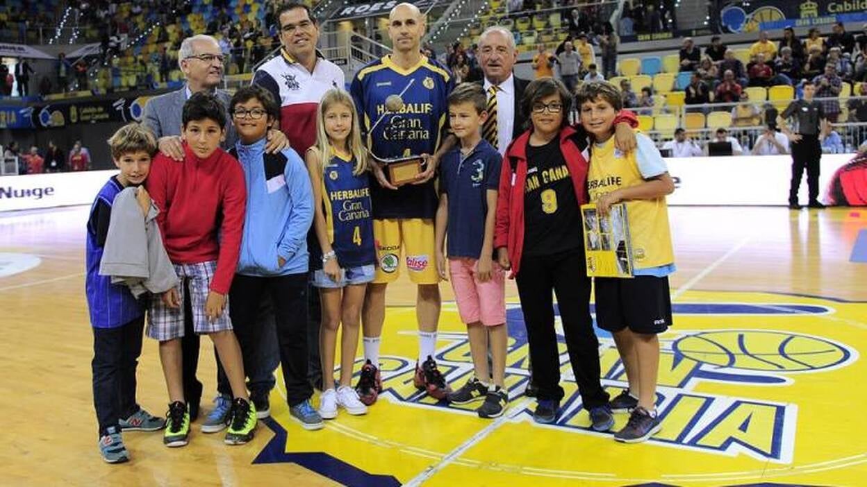 Oliver recibe el 4º Premio CANARIAS7-Pepe Moriana