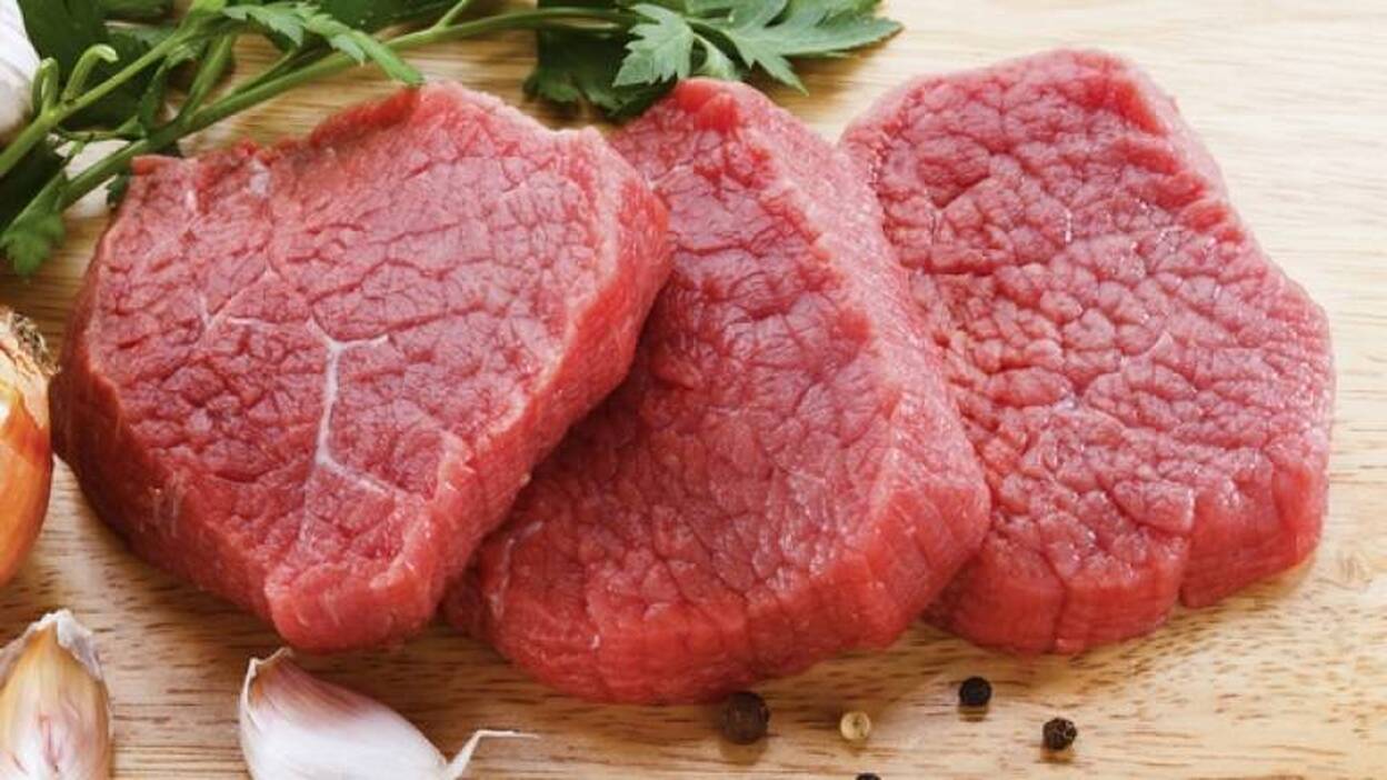 Un 43% de los españoles ha reducido el consumo de carne roja en el último año
