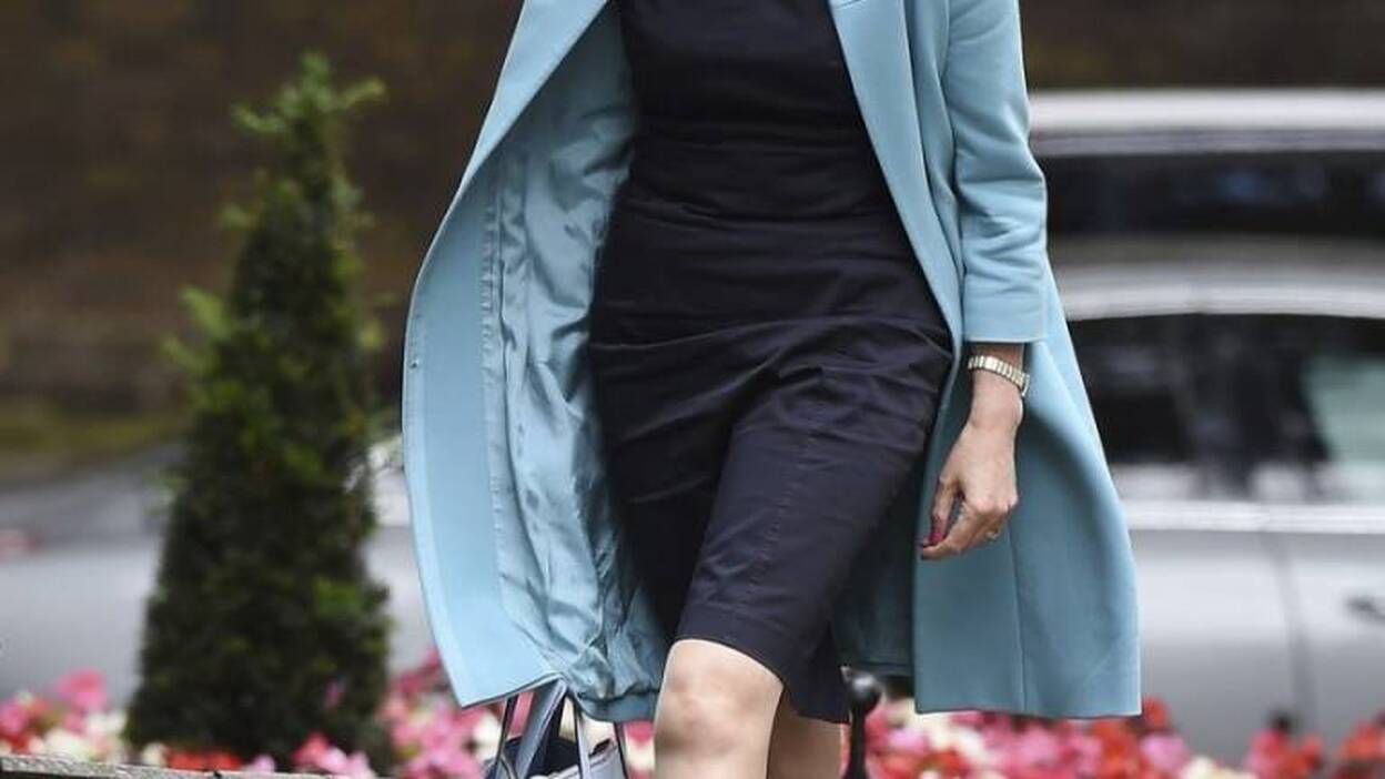 Theresa May gana apoyos para suceder a David Cameron