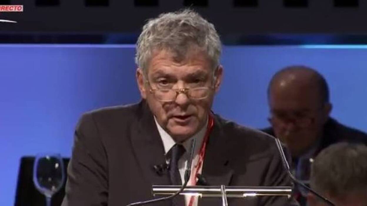 Villar: "Del Bosque construyó la mejor España de siempre"