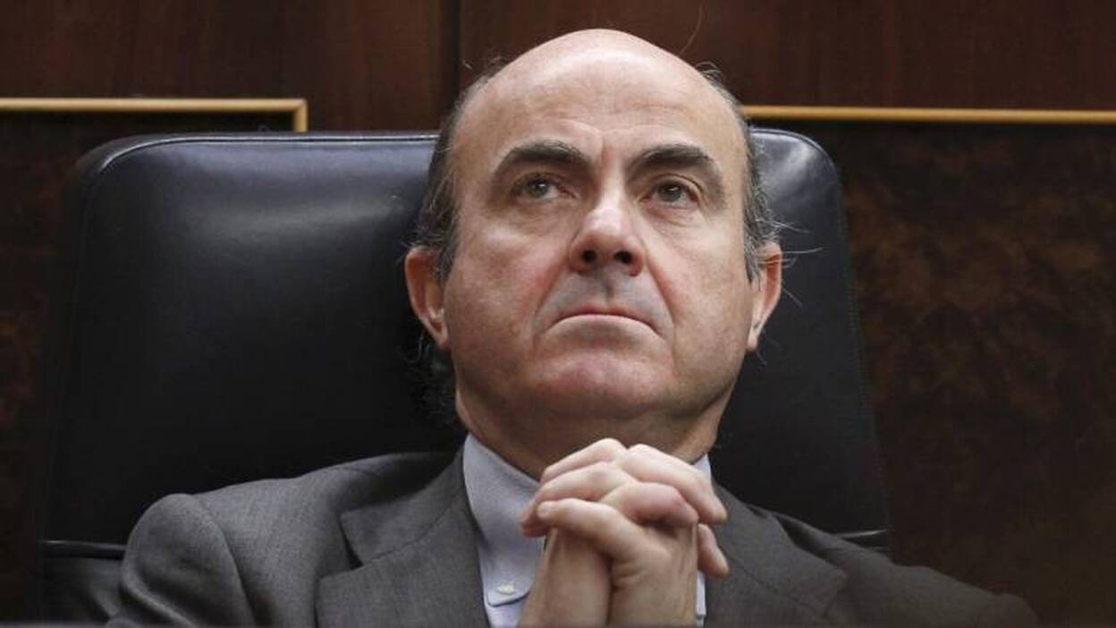 Bruselas cancela la multa a España por incumplir el déficit