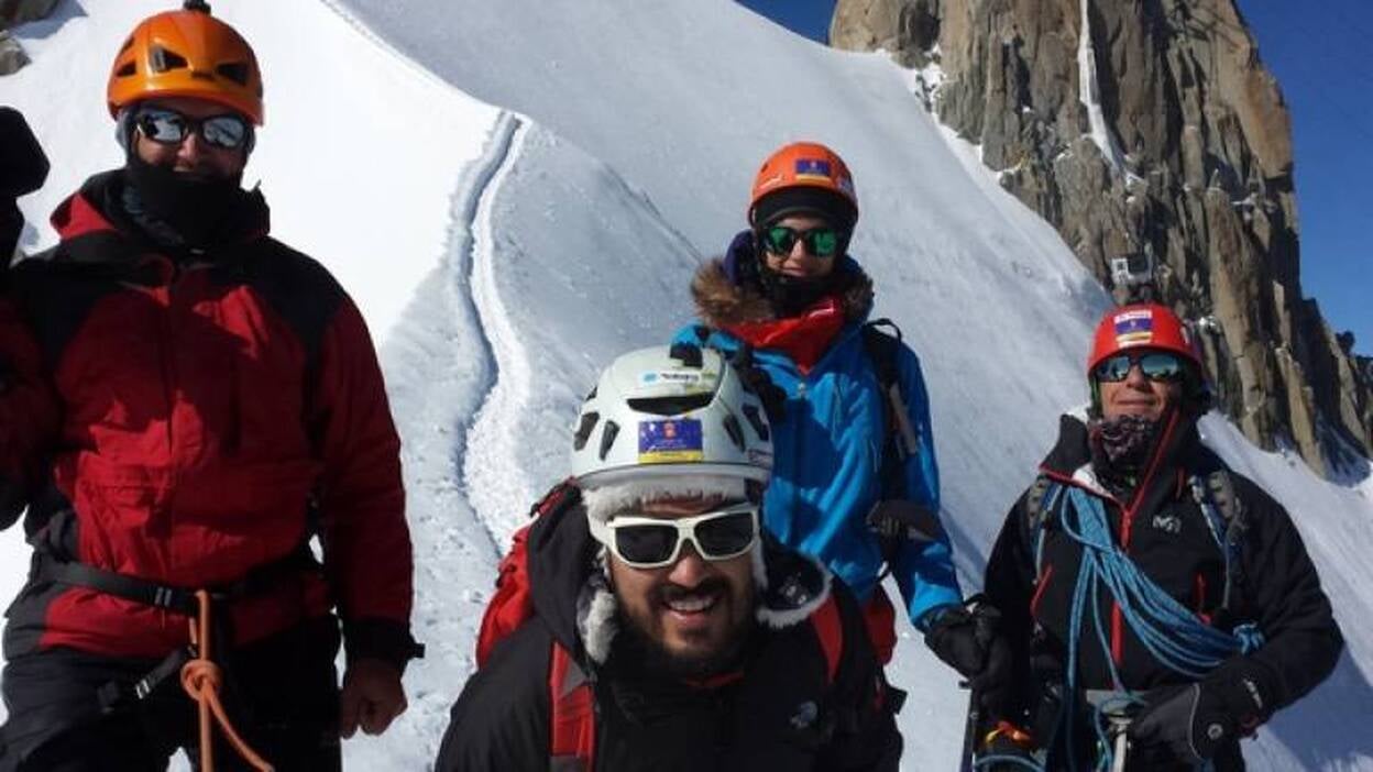 Noche de cumbre en el Mont Blanc