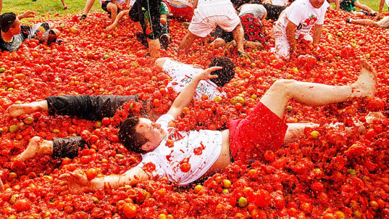 La Tomatina, una guerra del tomate convertida en reclamo internacional