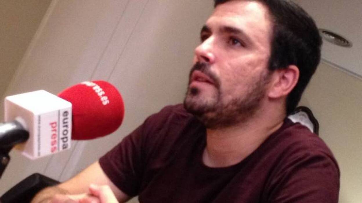 Alberto Garzón, ingresado desde el lunes por una infección vírica