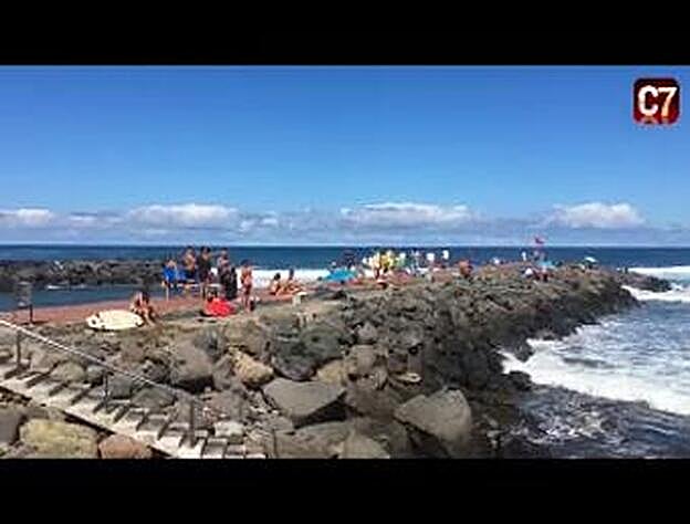 Día de surf en Las Canteras