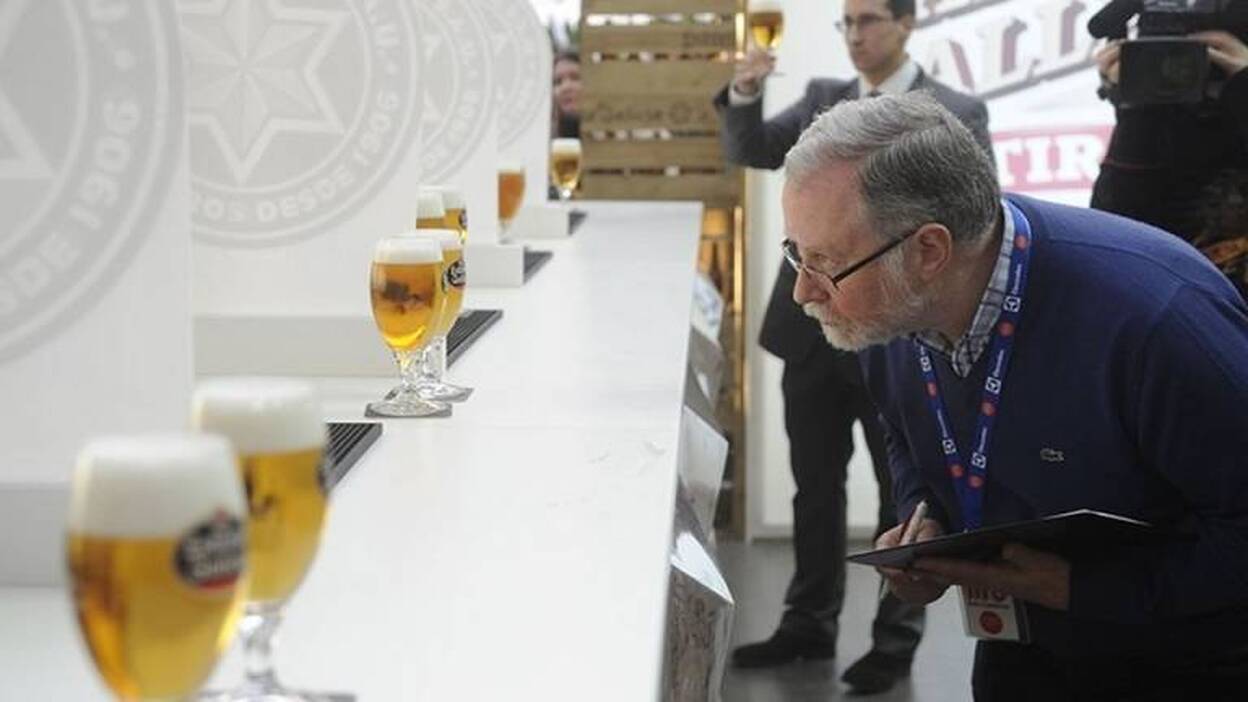 ¿Quién será el mejor tirador de cerveza?