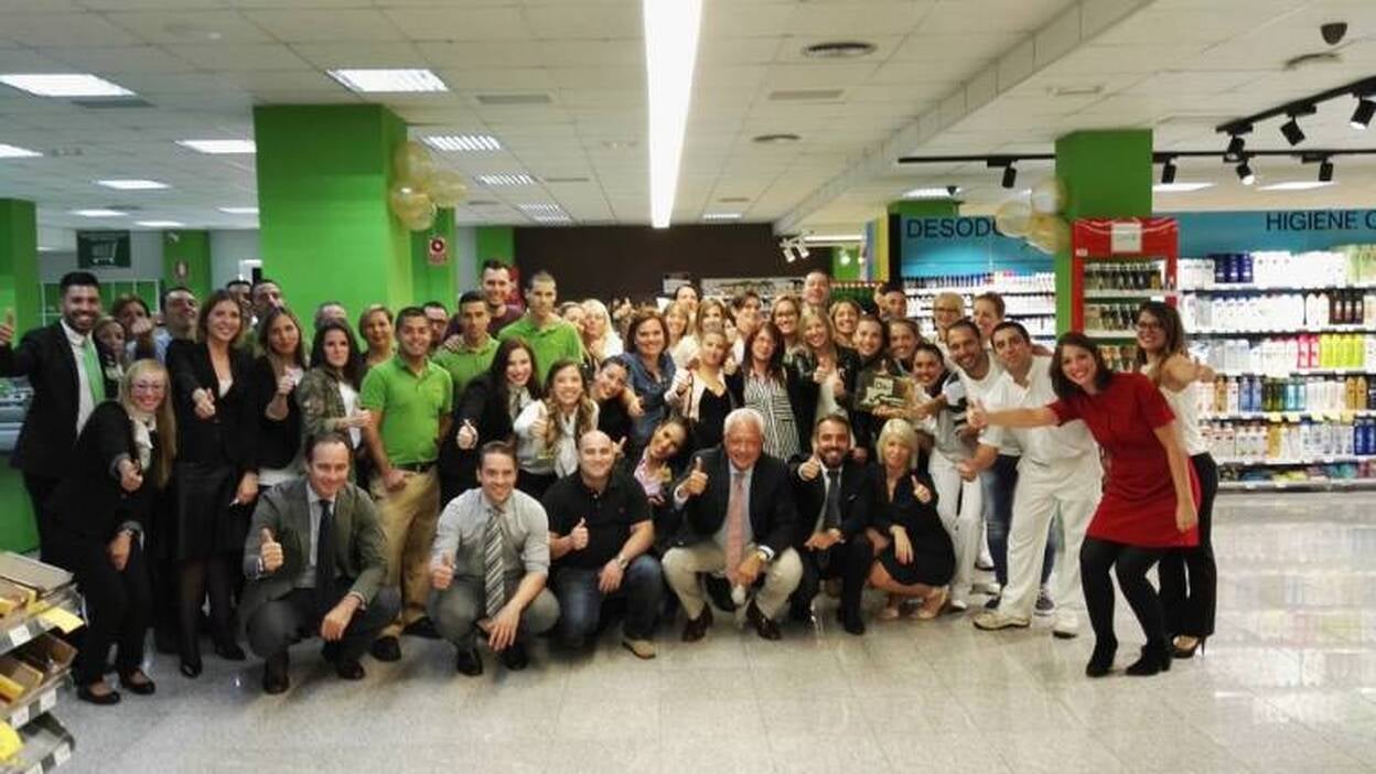 Hiperdino entrega los premios a los empleados de la LIGA DA+