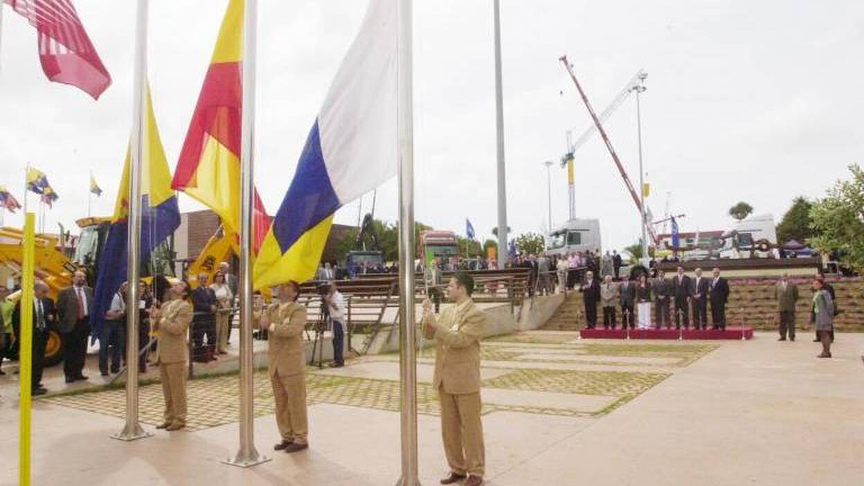 El Cabildo idea un pabellón para Infecar que dobla el suelo ferial