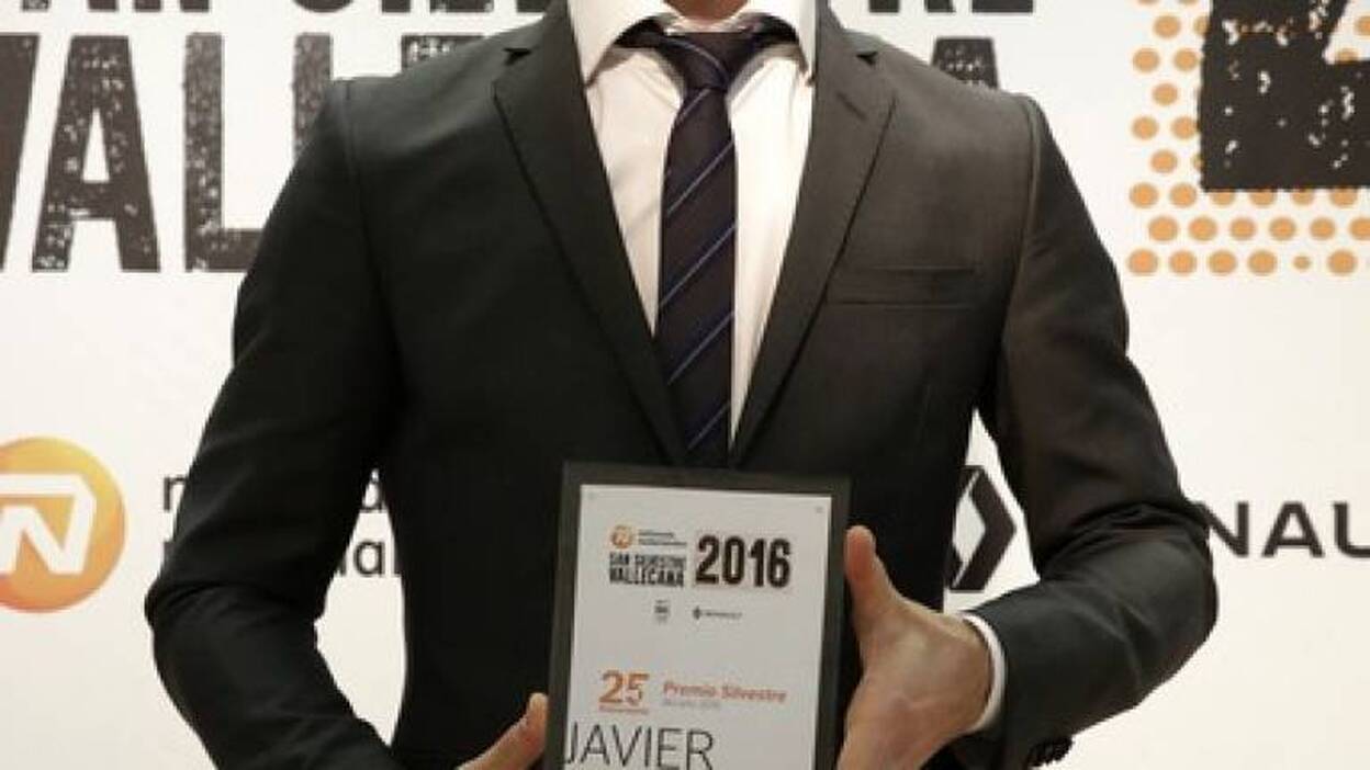 Javier Fernández: "Sé que puedo revalidar el campeonato del mundo y Europa"