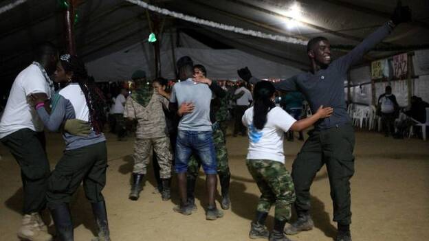Las FARC celebran su última Navidad con armas