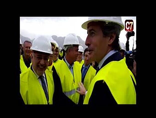 De la Serna acudió a ver las obras de construcción en La Aldea