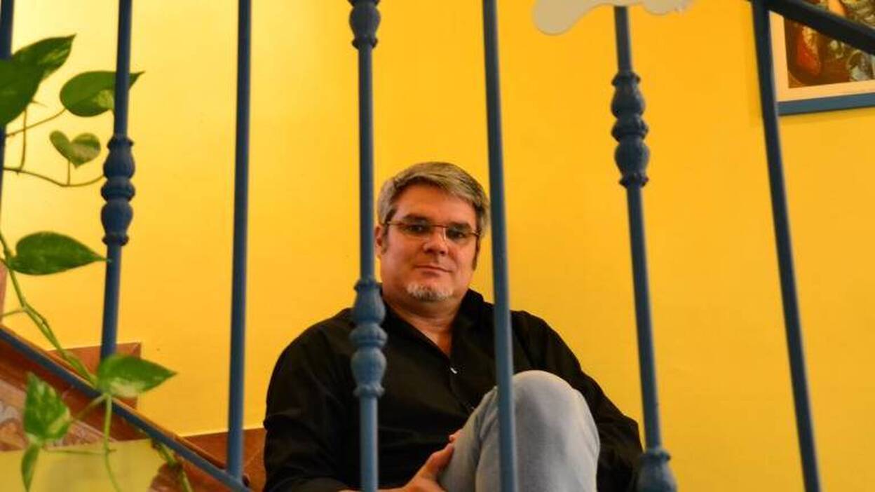 Fonte debuta en la ficción a través de relatos eróticos