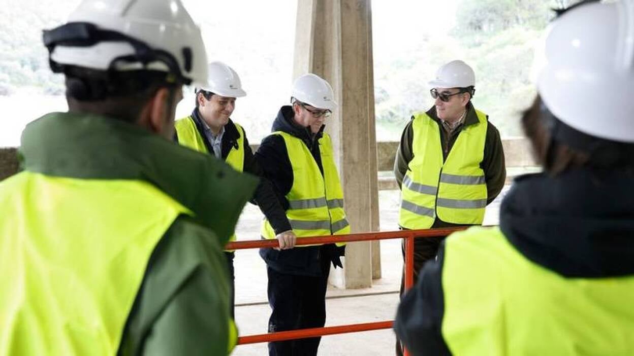 Iberdrola revisa 53.000 kilómetros de sus líneas eléctricas en España en 2016