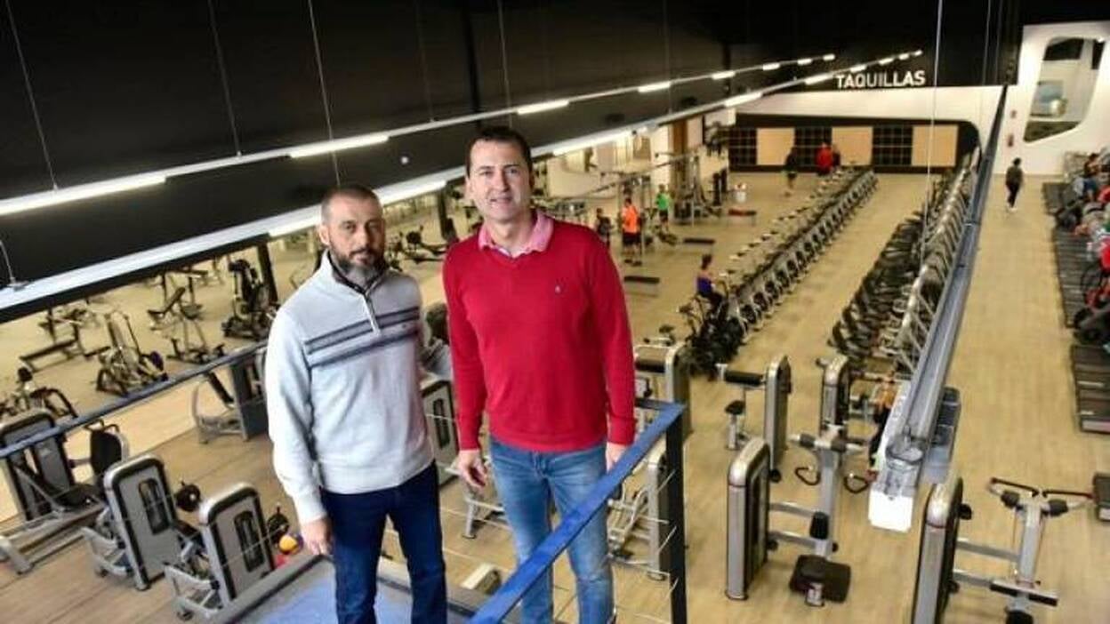 Gimnasio Macrofit abre en el CC La Ballena