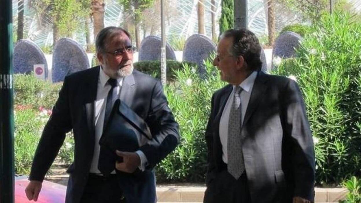 Los cinco ex altos cargos valencianos, absueltos en el caso Nóos