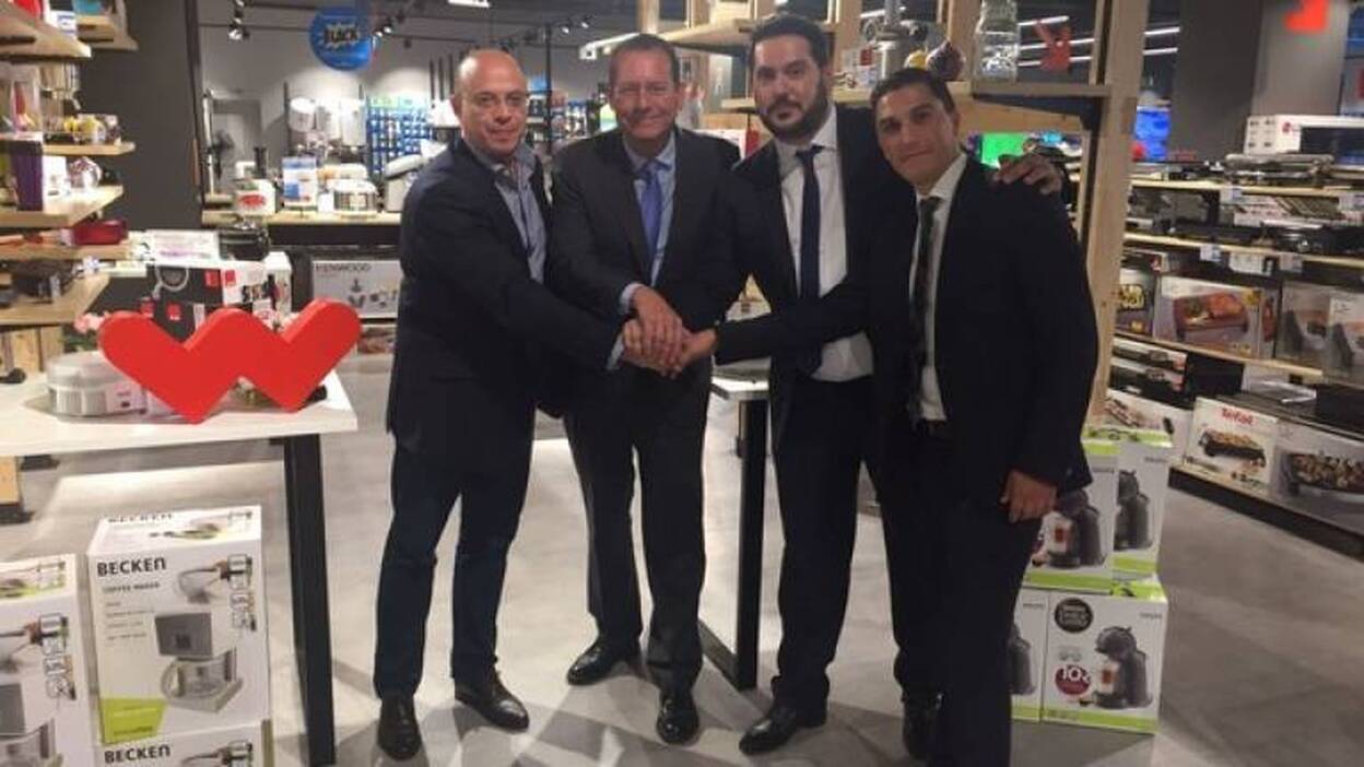 Worten pone en marcha su primer programa de becas en Canarias