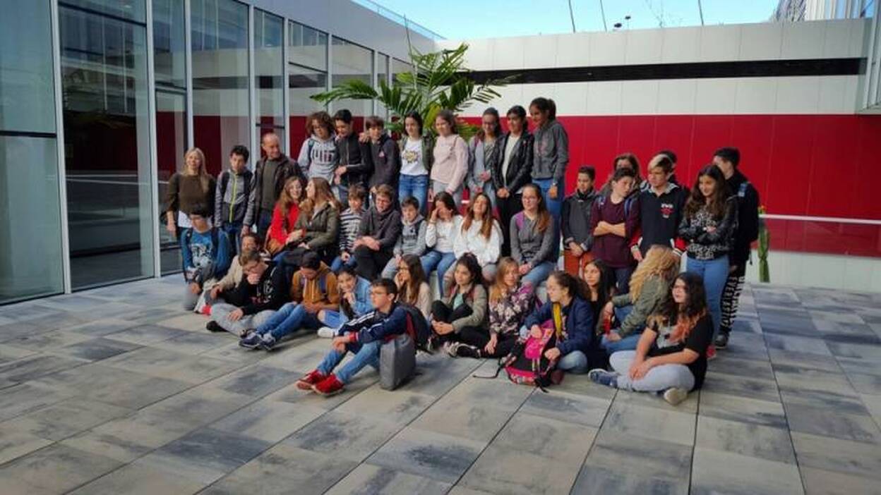 Alumnos del IES Nelson Mandela visitan CANARIAS7