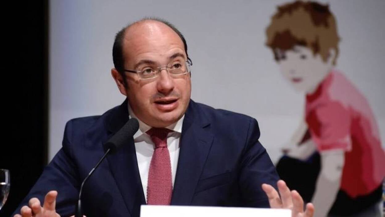 Pedro Antonio Sánchez dimitirá este martes para evitar un tripartito en Murcia