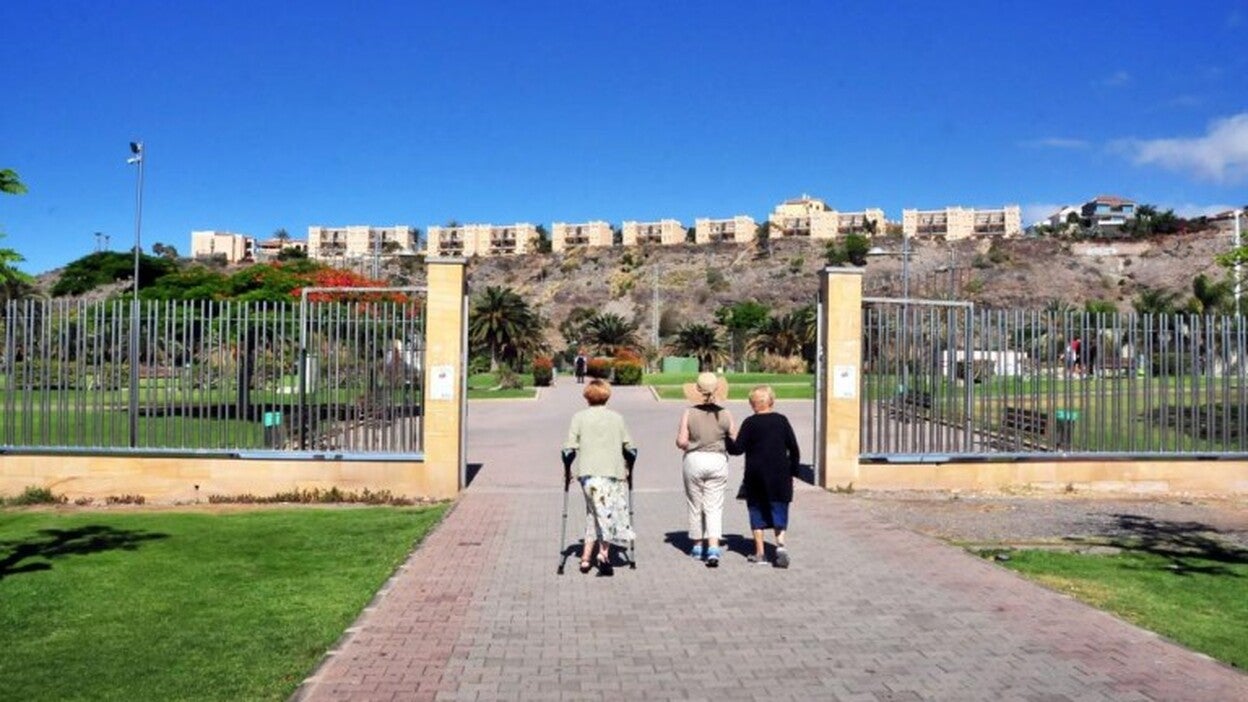 Vallado resistente  antivándalos en el Parque Urbano del Sur