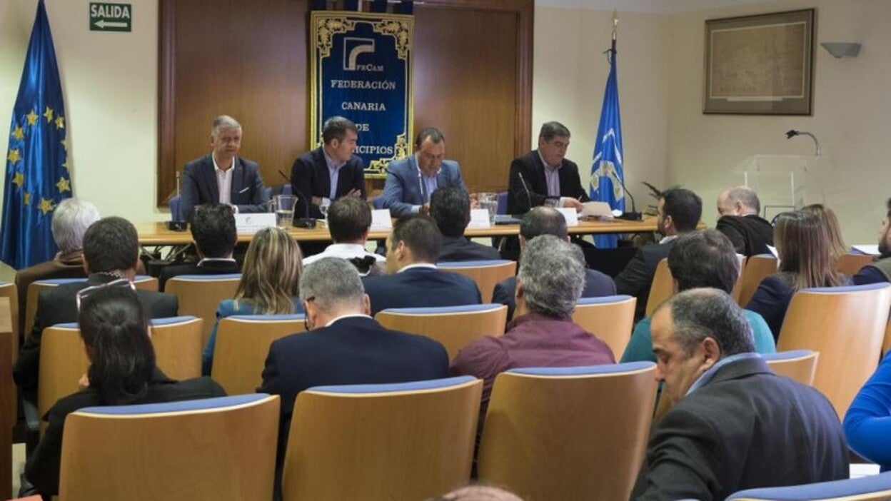 Los 8.125 ayuntamientos podrán gastar sus 7.000 millones de su superávit