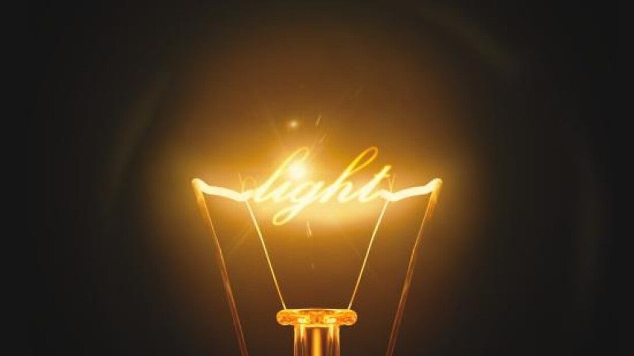 Más del 9% de los hogares canarios cambian su contrato de la luz en 2016