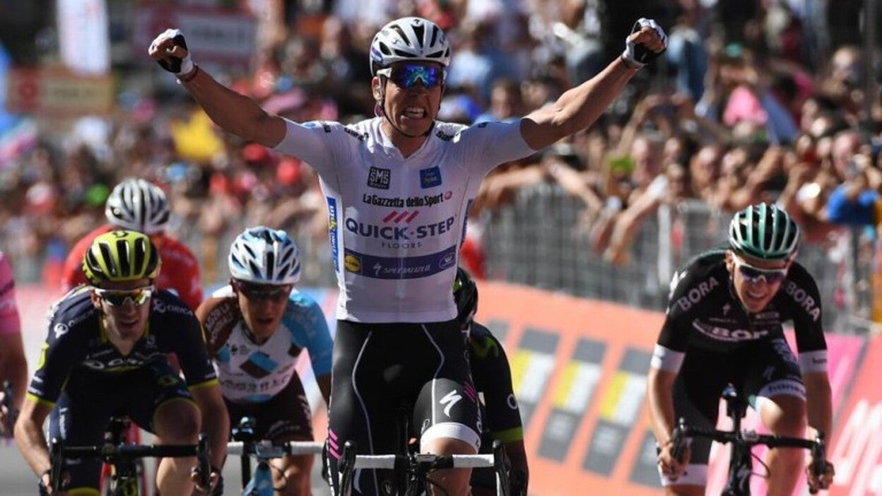 Jungels gana en un esprint entre favoritos