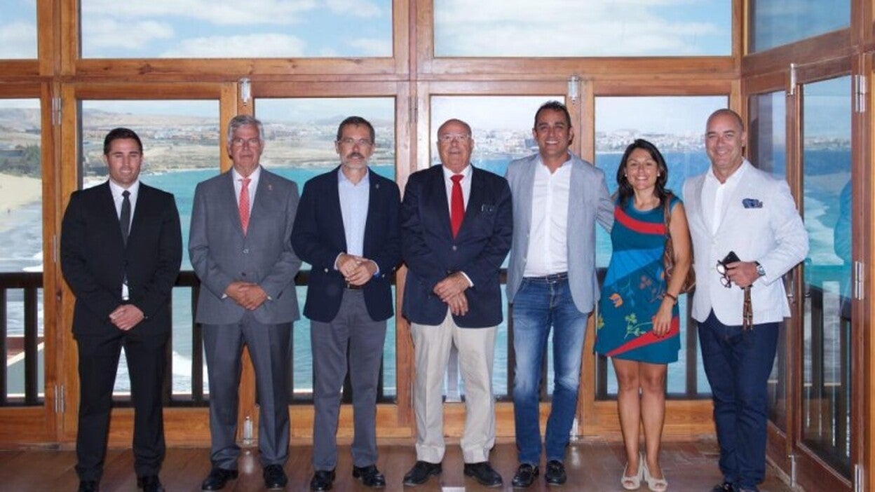 Reabre El Hotel Parador de Playa Blanca