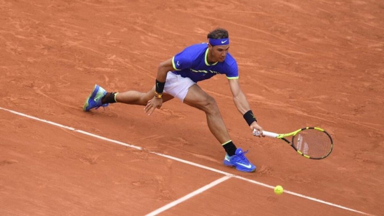 Nadal y Muguruza avanzan firmes en su debut en París