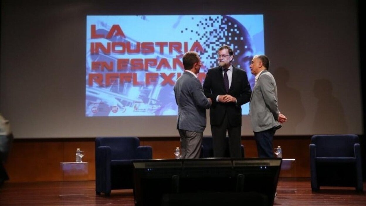 Rajoy habla por primera vez en un acto de UGT