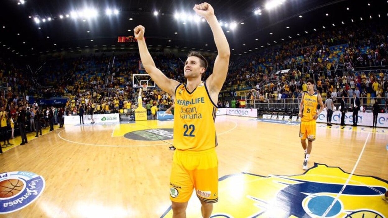 Rabaseda: «Ojalá siga aquí, estoy encantado»