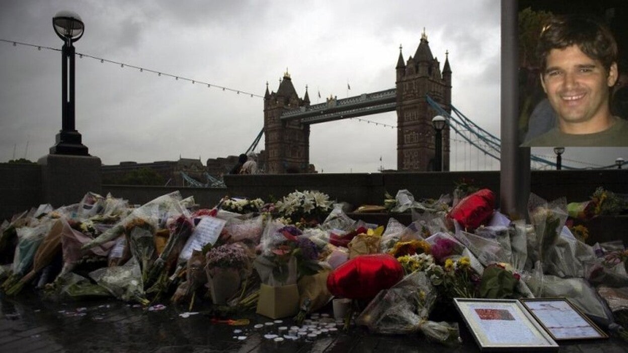 La familia de Ignacio Echeverría confirma que es uno de los fallecidos