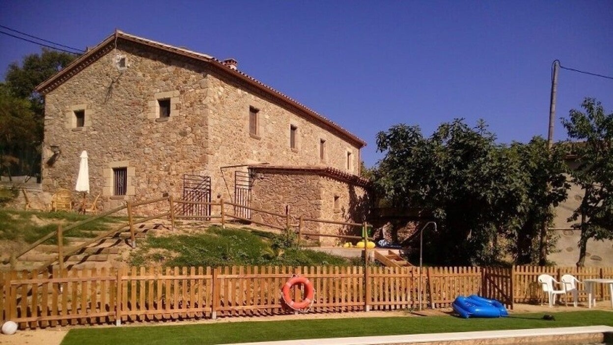 Las casas rurales con piscina son las más demandadas por los españoles