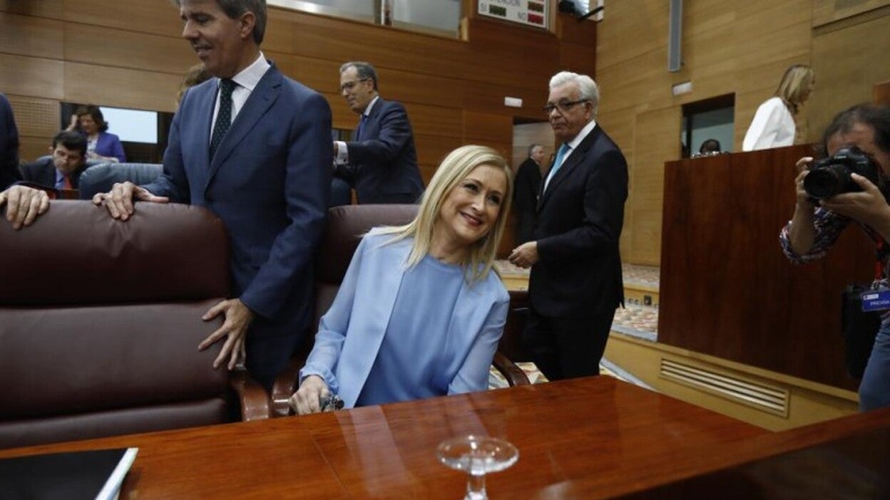 Cifuentes cree que Podemos perderá su 2ª moción de censura