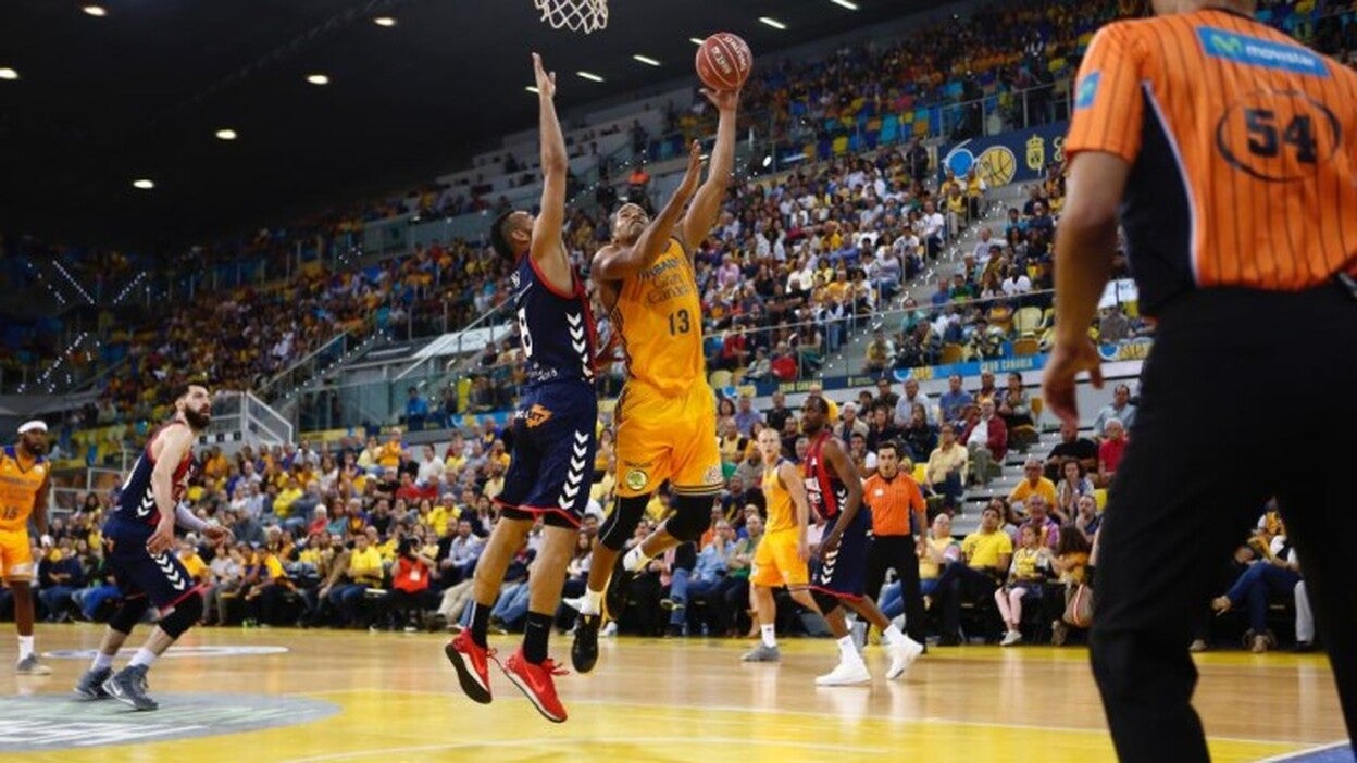 Báez, capitán por sexto curso