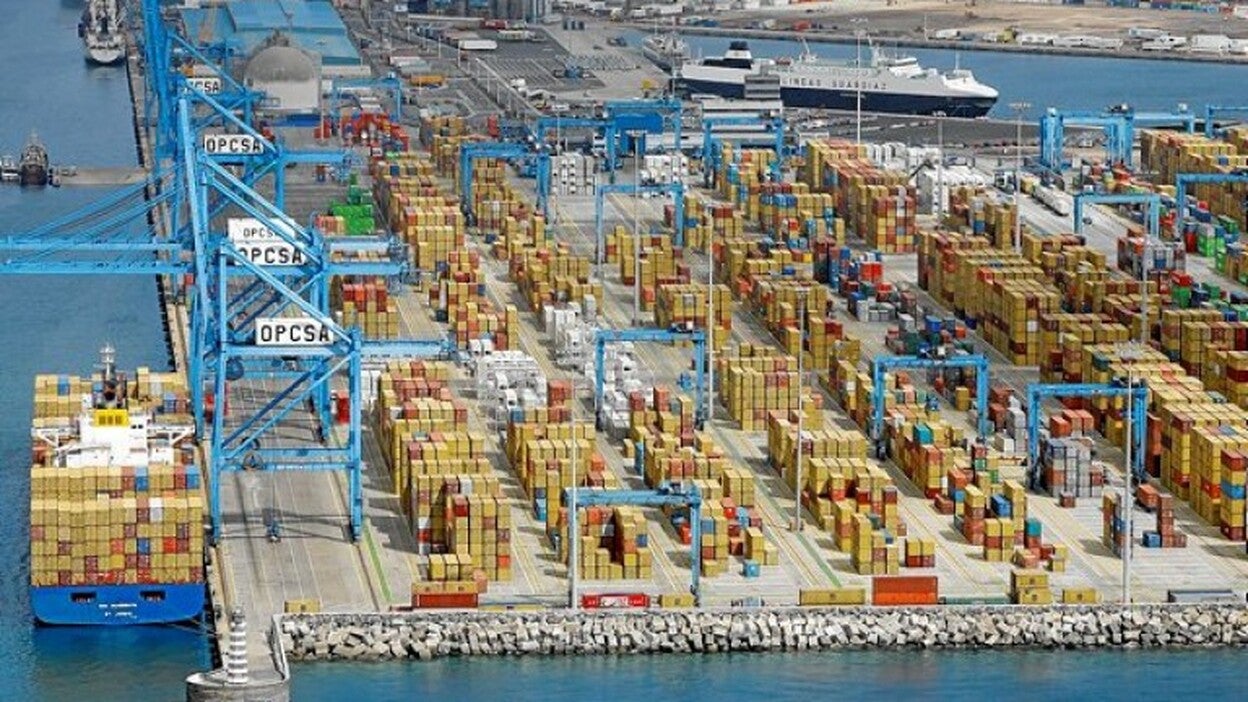 La Luz negocia para acabar con la huelga de la estiba