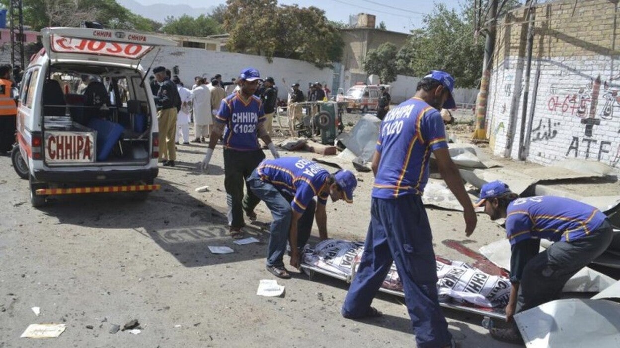 Aumentan a 9 los muertos y a 18 los heridos en atentado en oeste de Pakistán