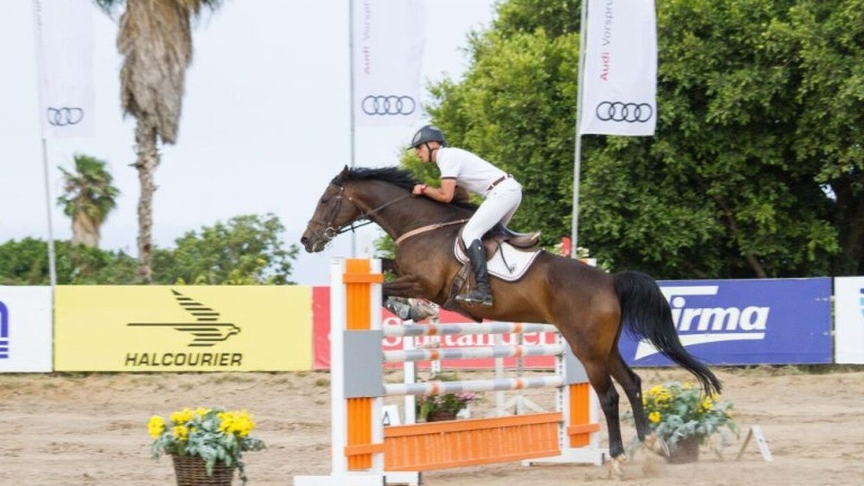 Tamara Fietz y ‘Lirón W’ se coronan en la competición de 1,30 metros