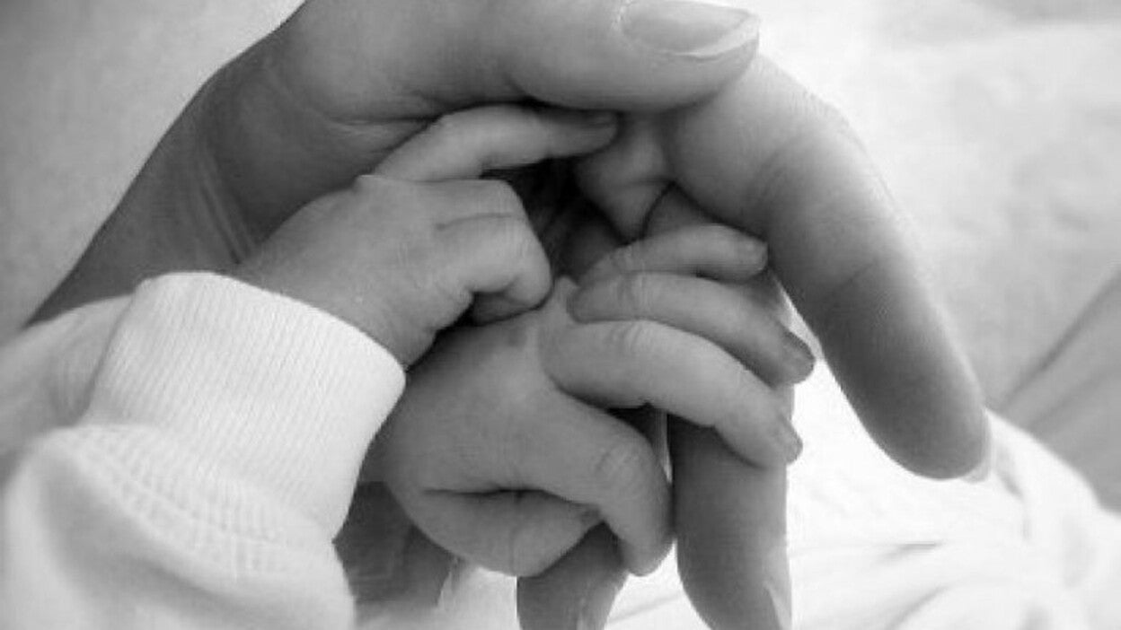 Presentan una denuncia por un bebé robado durante la dictadura franquista