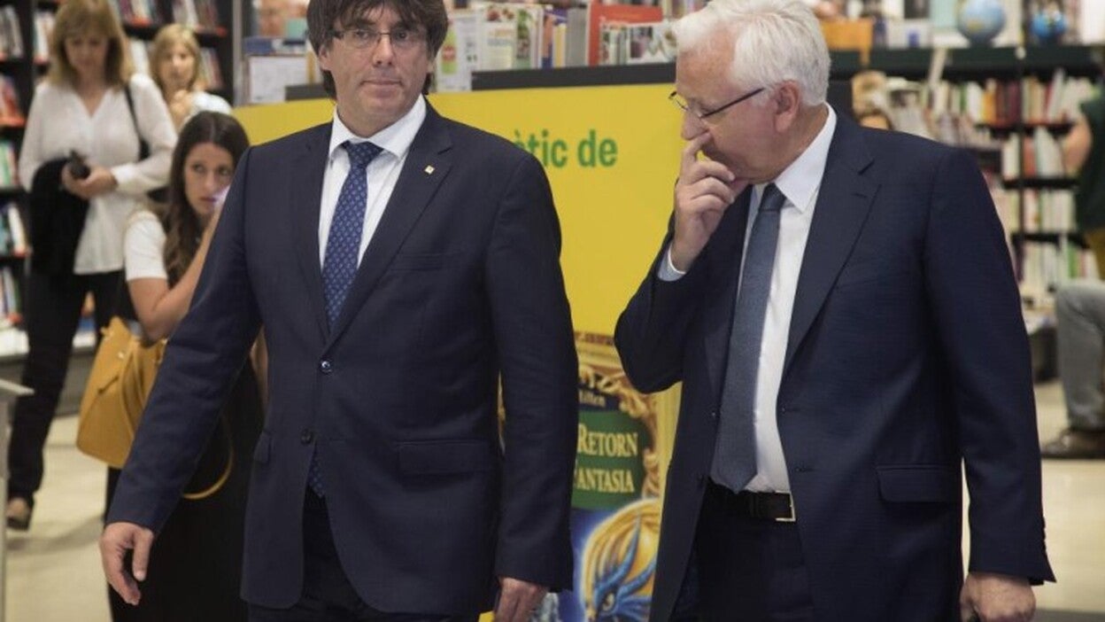 Puigdemont releva al conseller que dudó del referéndum