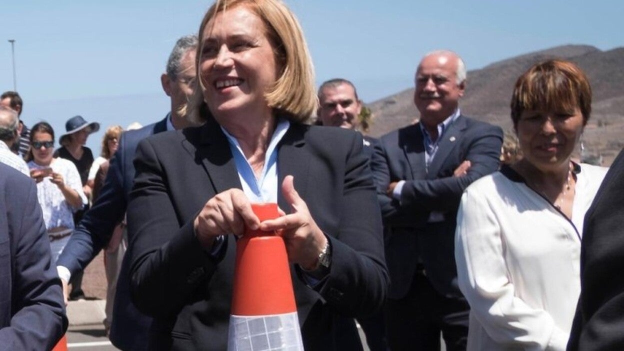 Roldós: «La OSP para volar entre La Gomera y Gran Canaria ya existe»