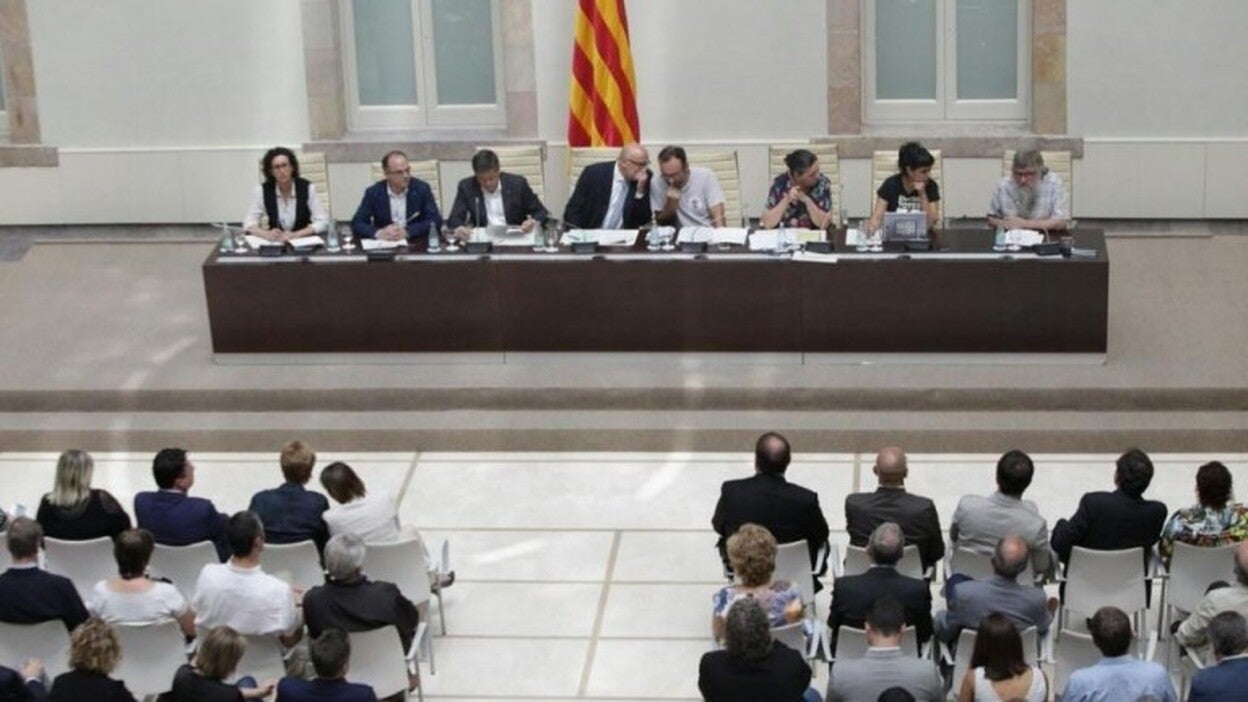 La ley catalana del referéndum declarará la independencia en 48 horas