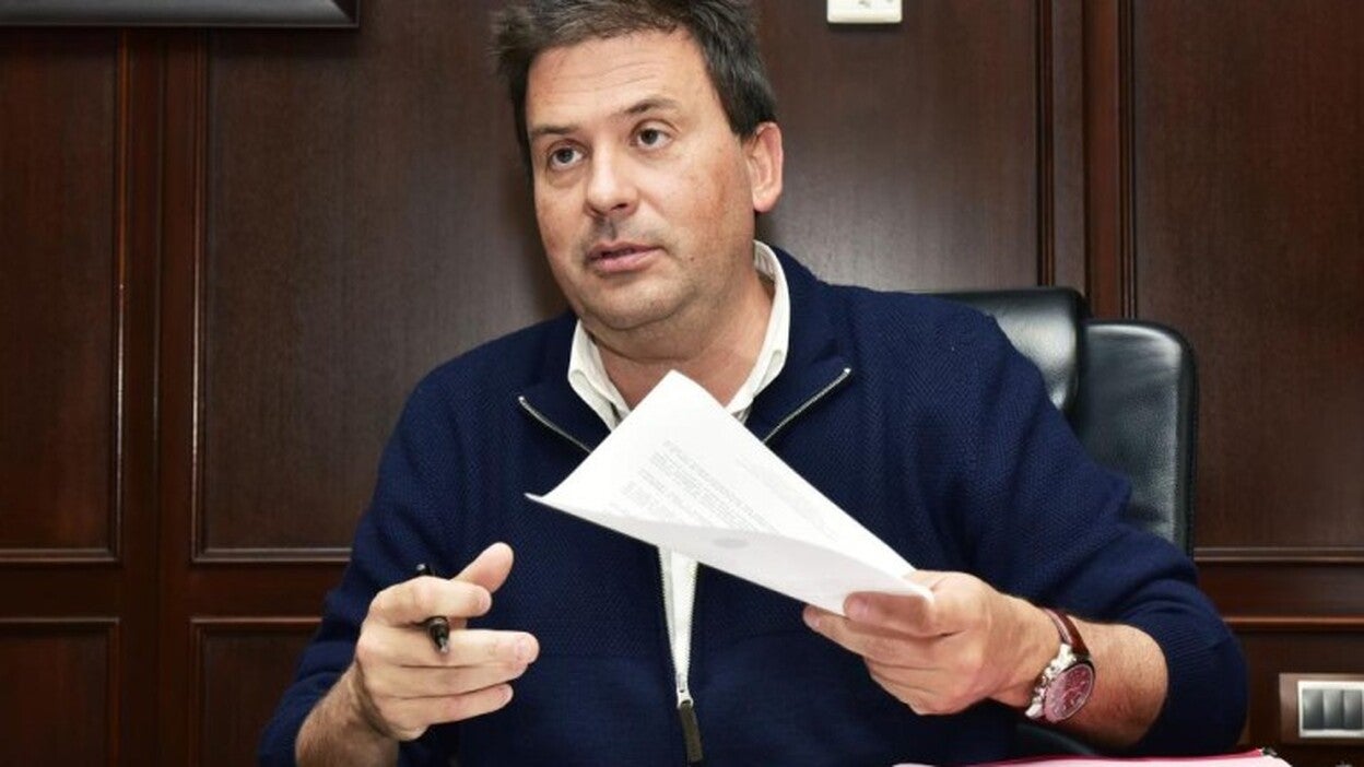 Ibarra asiste al Foro de las RUP