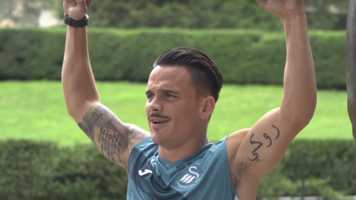 Roque Mesa se convierte en ‘Rocky’