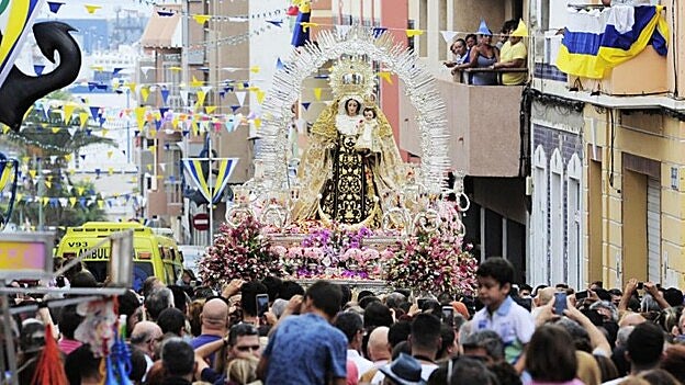 La Virgen del Carmen ya reposa en La Isleta