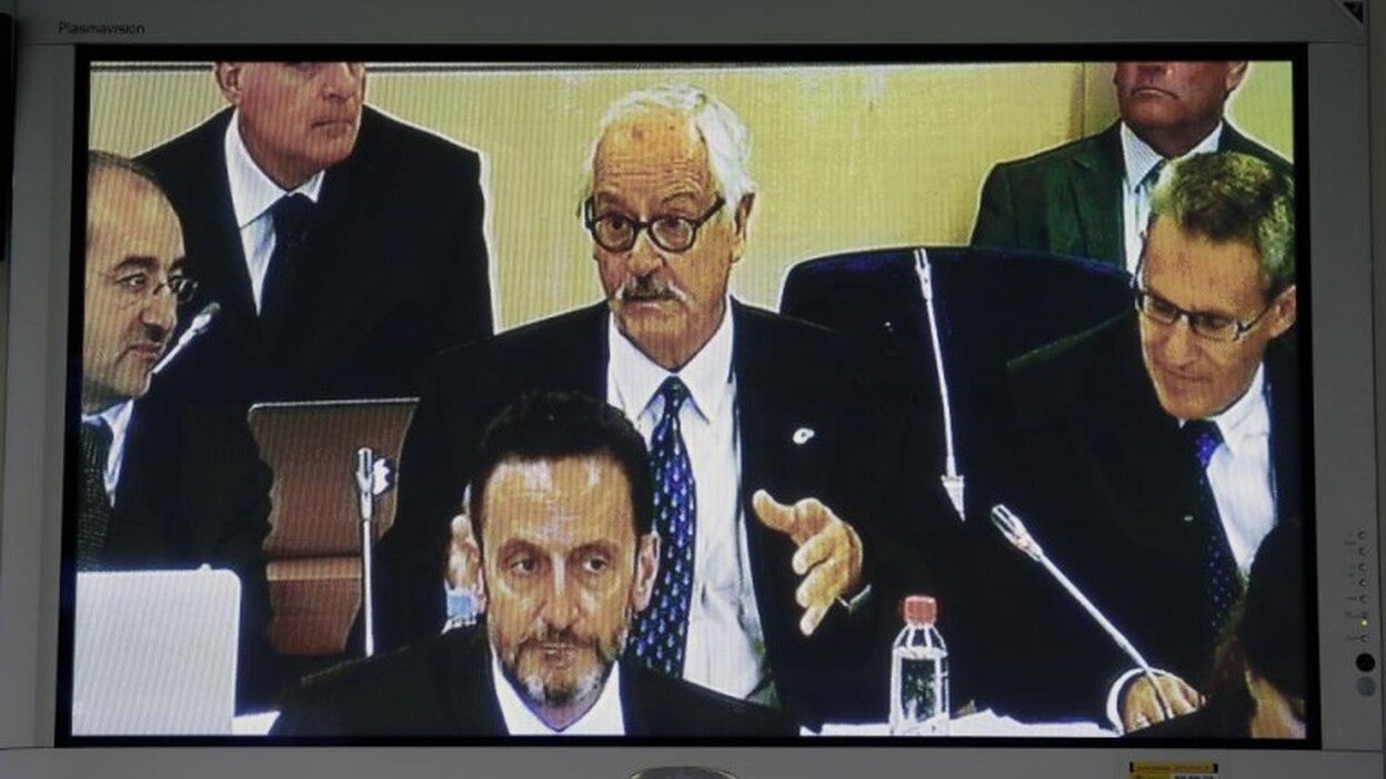 «No tuve queja de Bárcenas mientras fue tesorero»